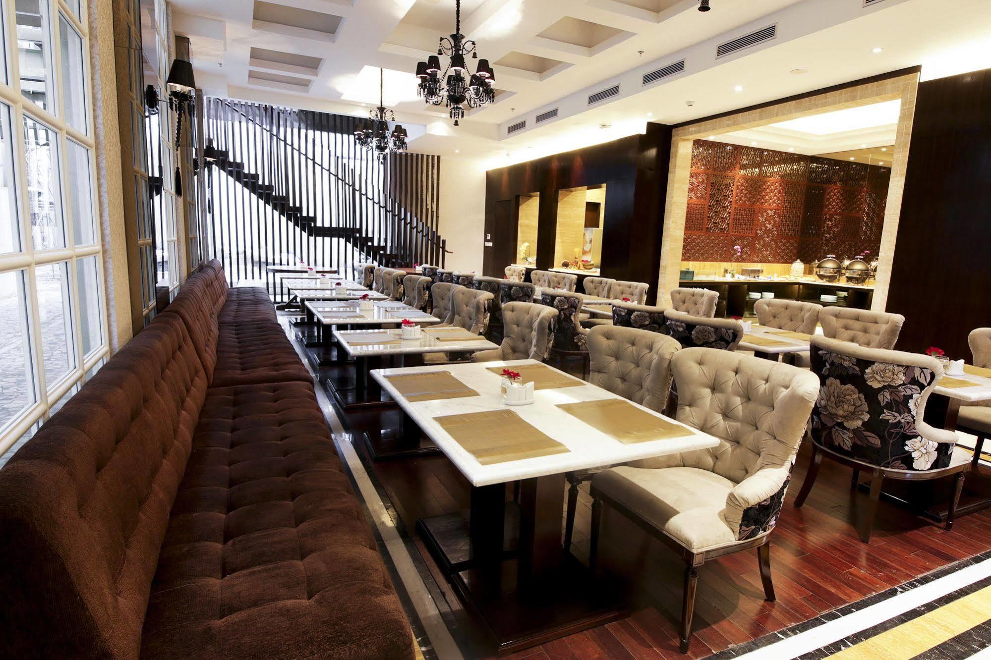 Cinnamon Hotel Boutique Syariah Tutugan Exterior photo