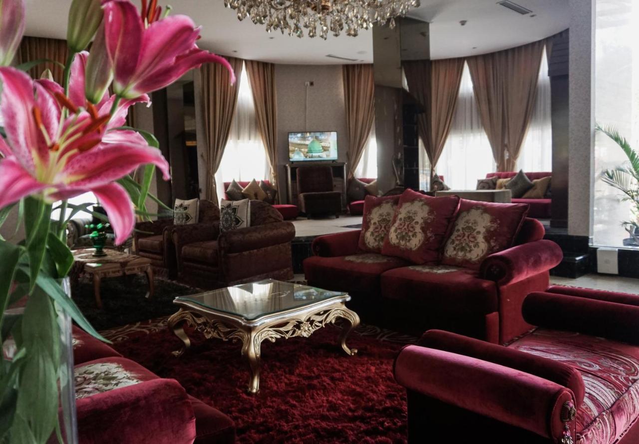 Cinnamon Hotel Boutique Syariah Tutugan Exterior photo