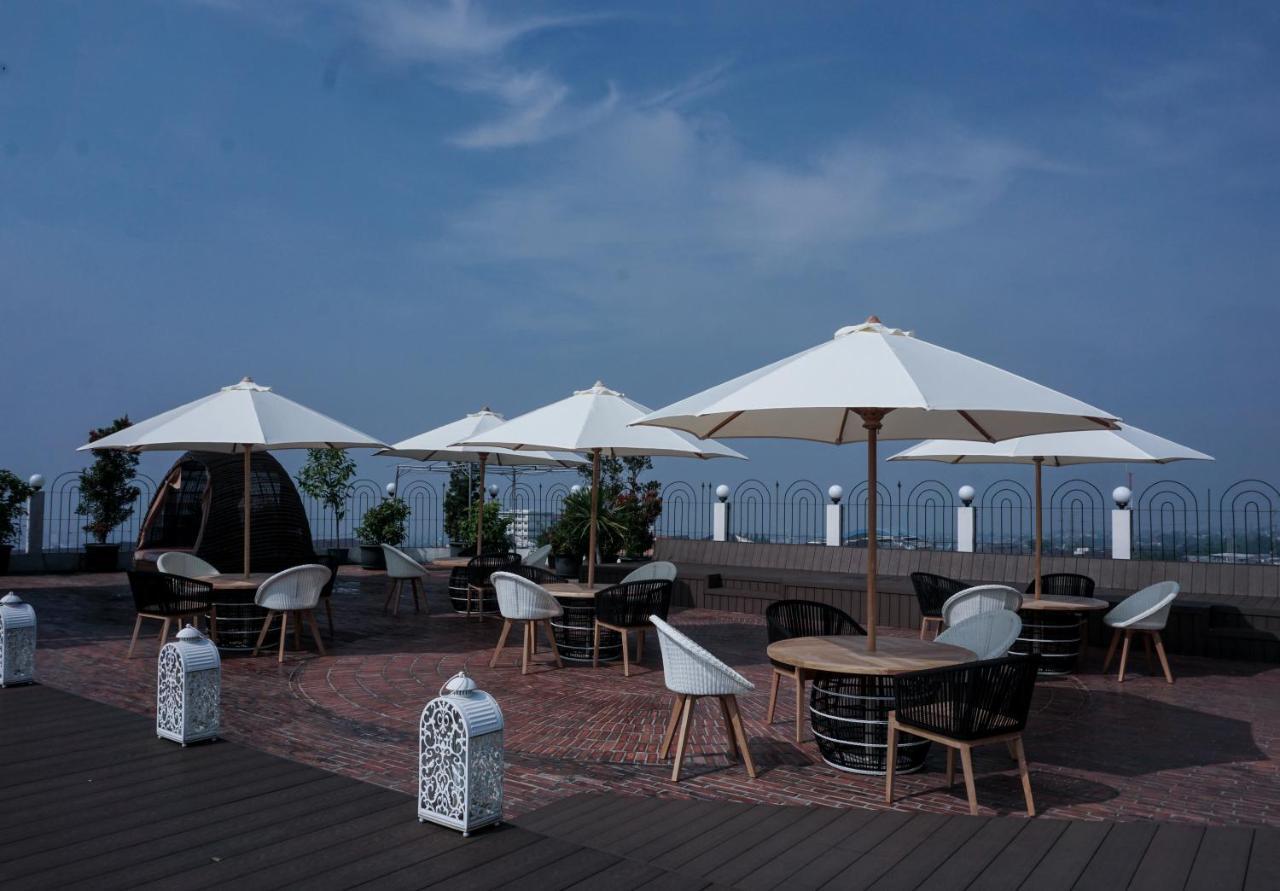 Cinnamon Hotel Boutique Syariah Tutugan Exterior photo
